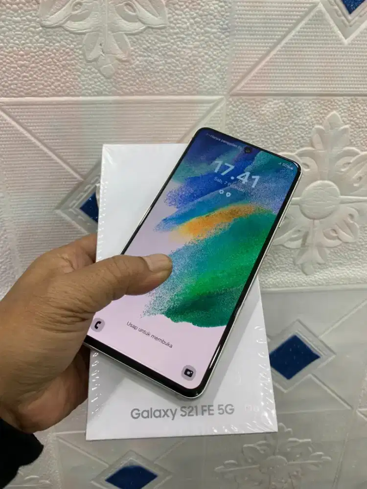 Samsung s21 fe 5g 8/256 resmi Indonesia