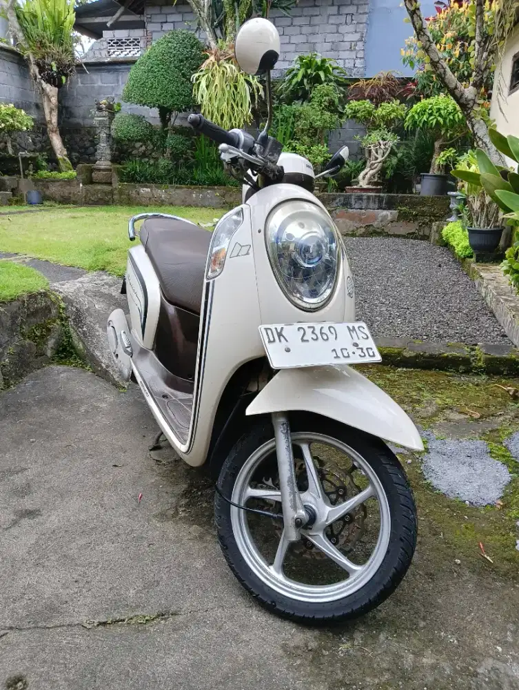 Honda Scoopy 2015 – Surat Lengkap, Pajak Masin Panjang, Siap Pakai