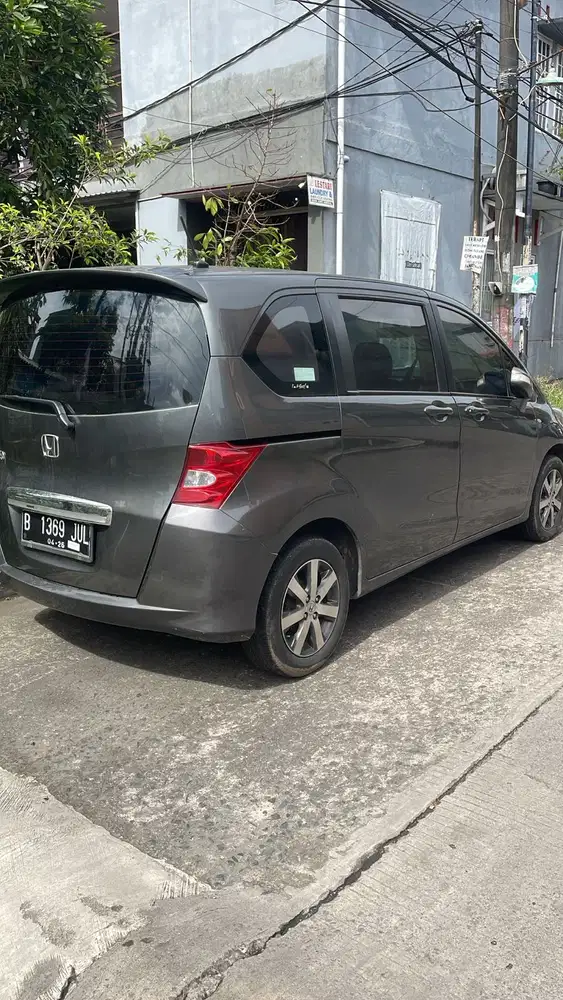 Honda Freed 2011 Bensin
