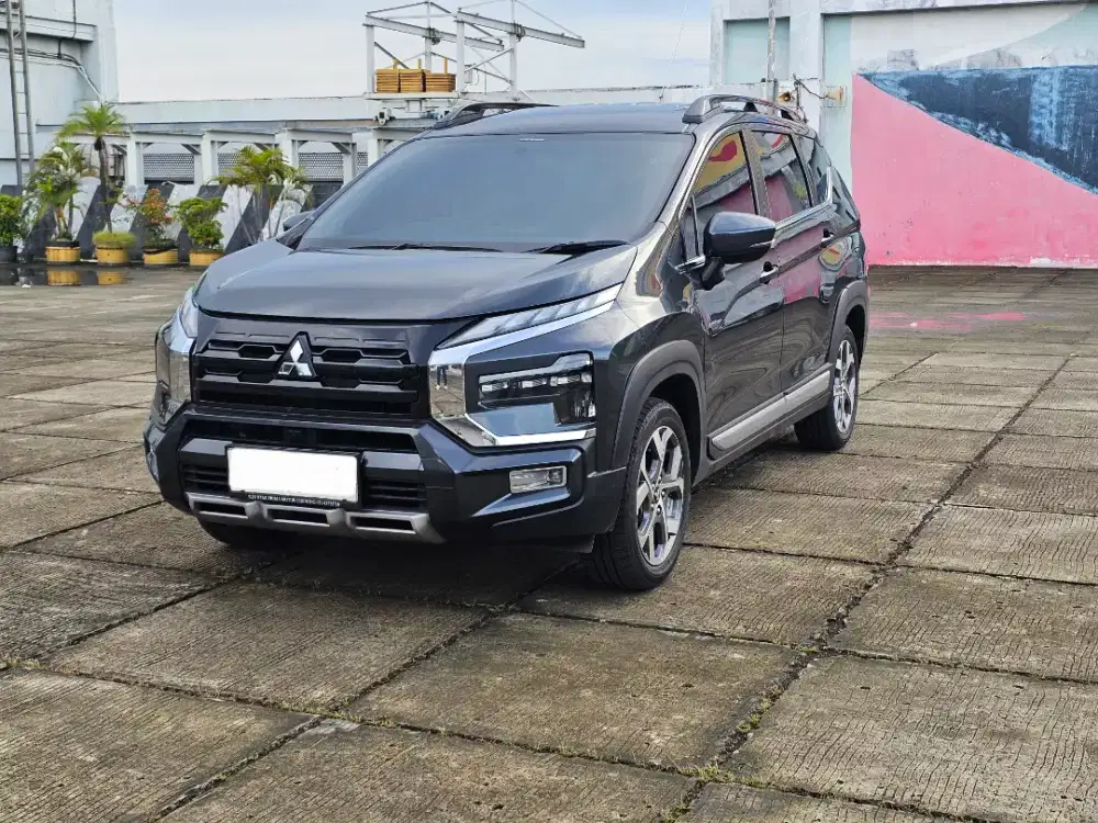 Mitsubishi Xpander Cross PP 2024 Abu km 11 ribu