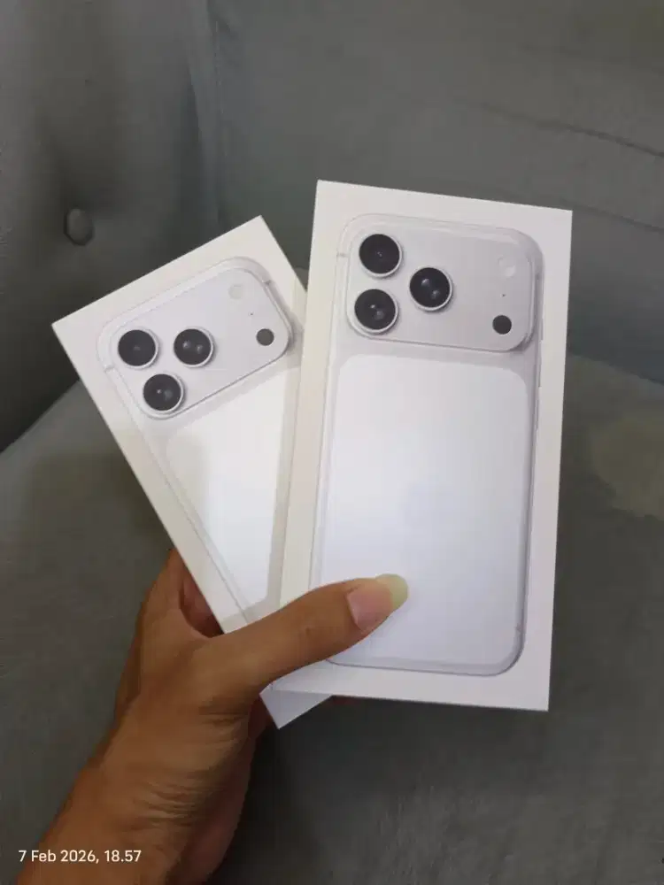 iPhone 17 pro 256 Silver New resmi