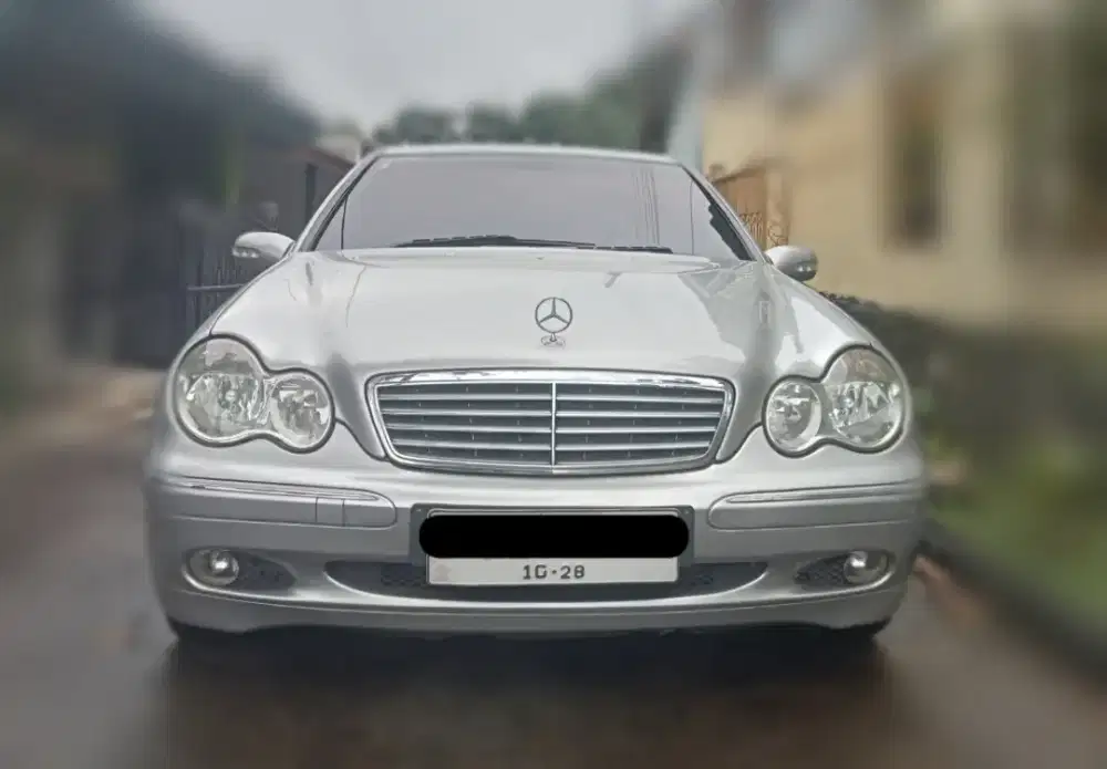 JUAL MERCEDES BENZ W203 C240 AT TAHUN 2004