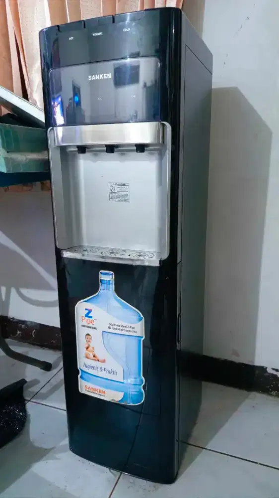 Dispenser Sanken Galon Bawah