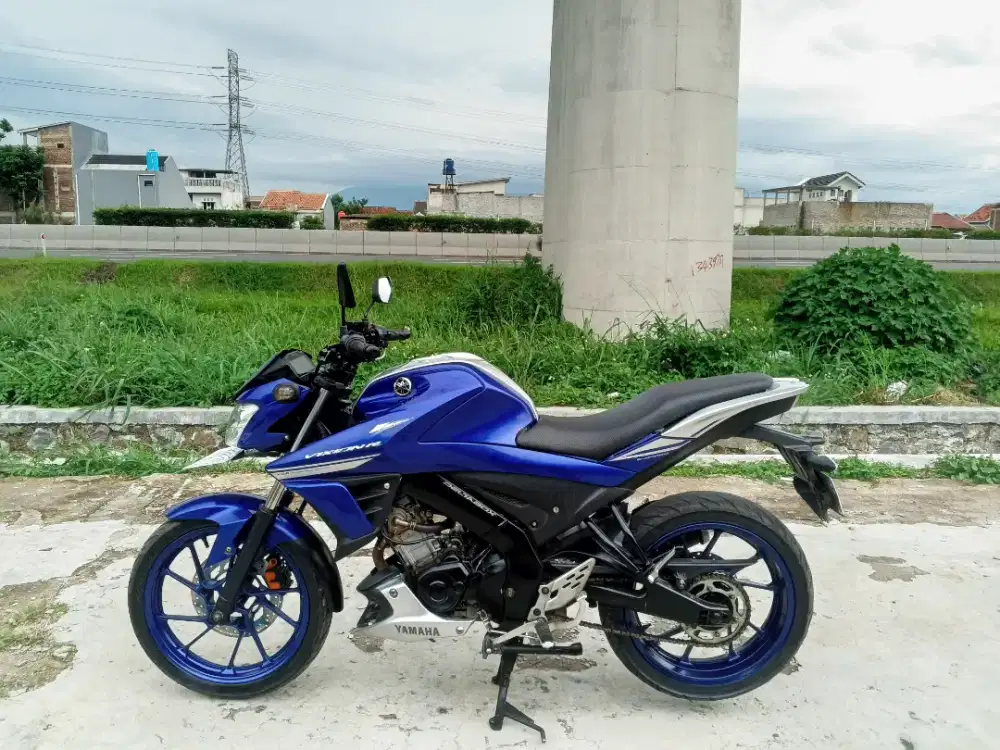 Jual yamaha vixion R thn 2019 warna biru plat B bpkb only no stnk