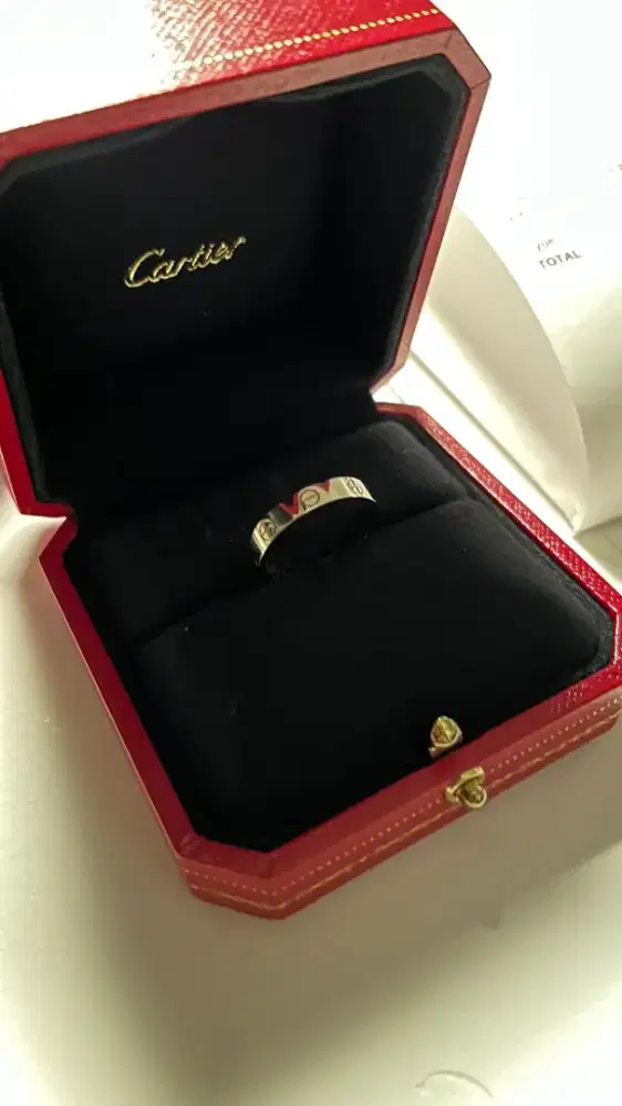 Cincin Cartier Love Small White Gold Tahun 2025
