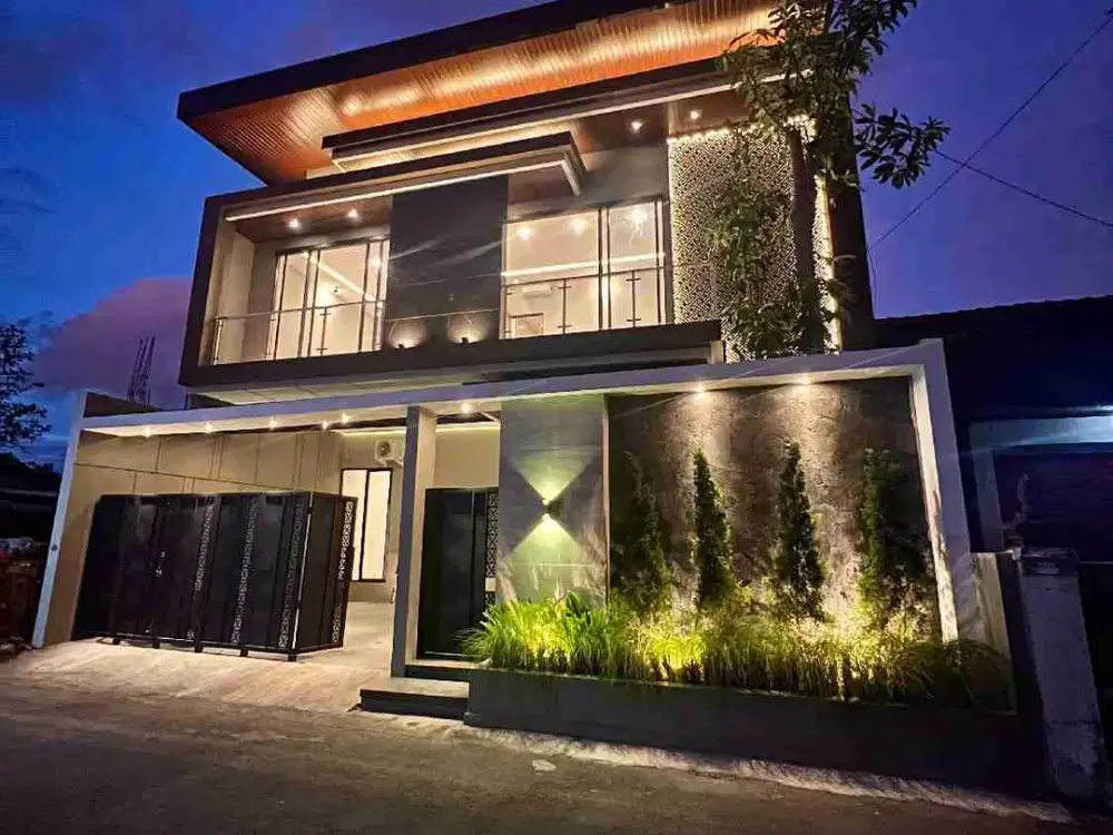 DIJUAL RUMAH MEWAH TEPI JLN ASPSL TIMUR BANDARA ADISUCIPTO PURWOMARTANI