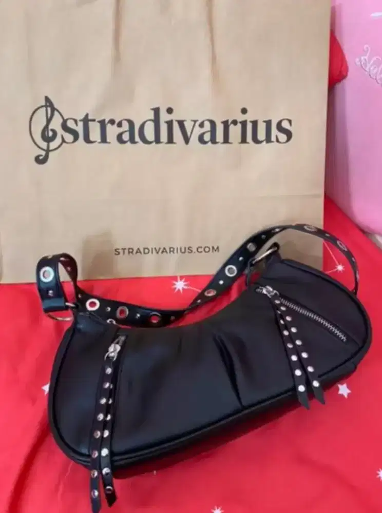 Tas Wanita Stradivarius