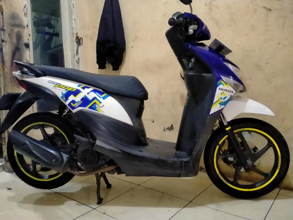 Honda Beat pop lengkap motor sehat walafiat keterangan detail dibawah