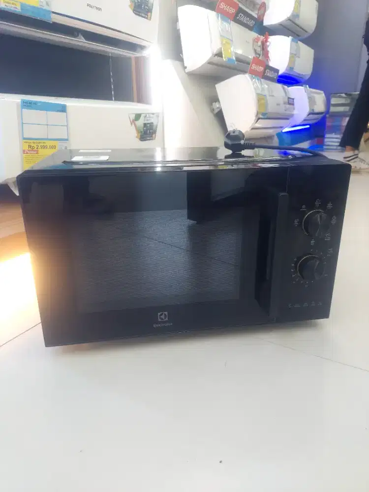 Microwave grill electrolux 23L