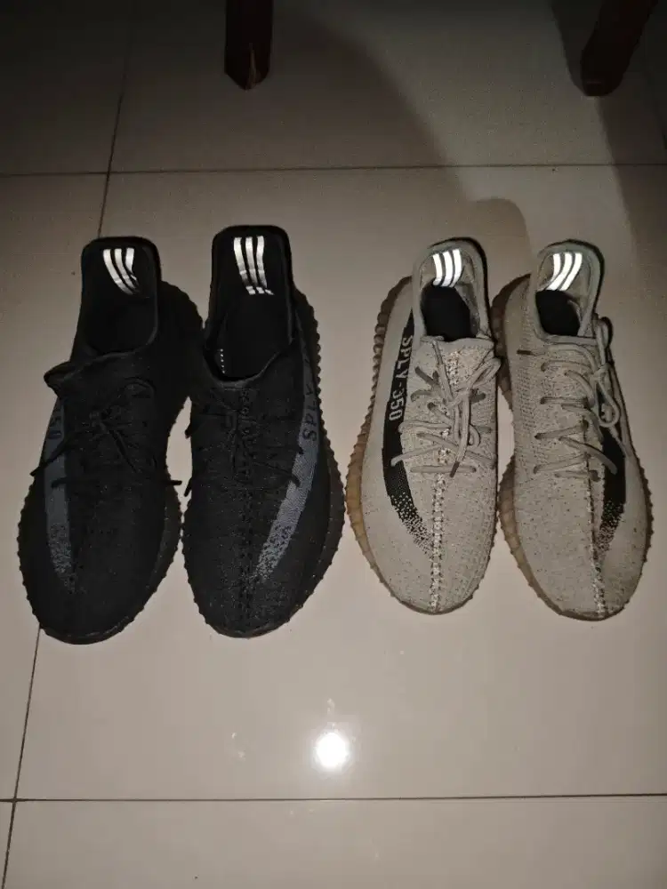 Dijual adidas yeezy boost 350 v2 like new