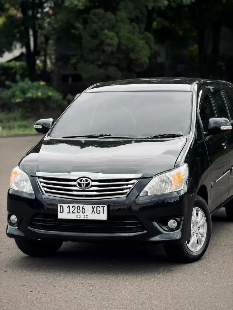 Toyota Kijang Innova G 2.0 2012