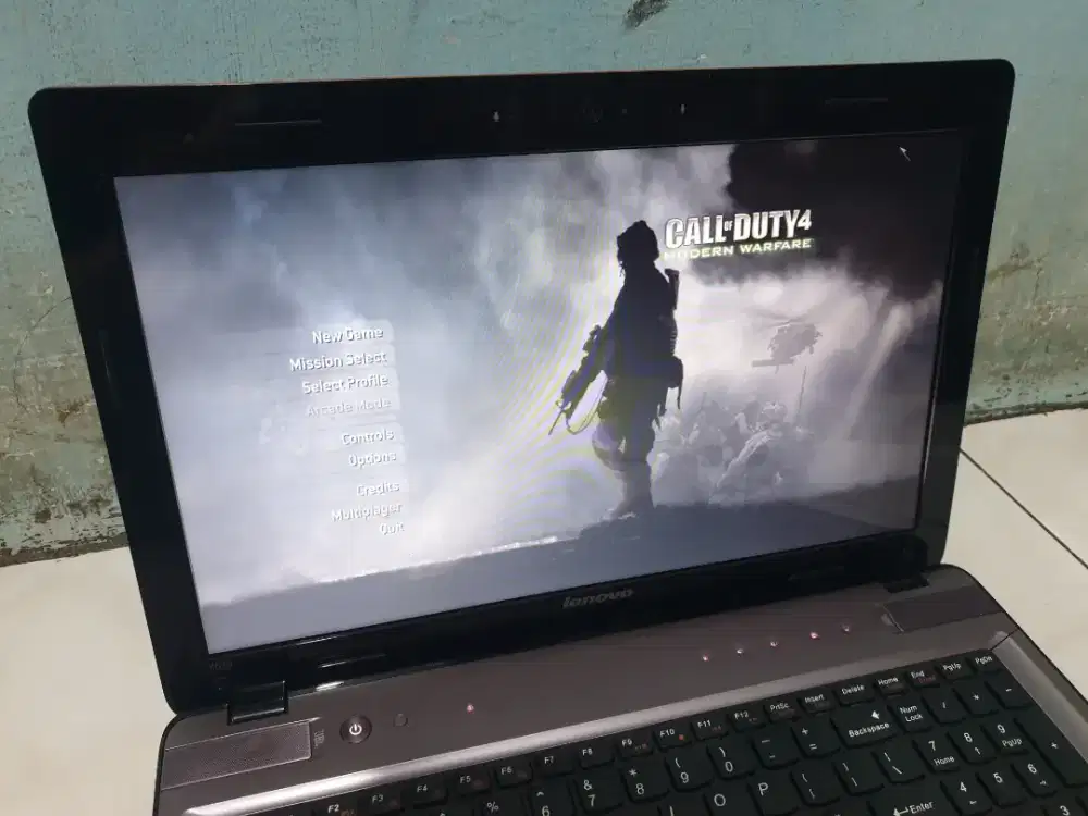 LENOVO IDEAPAD Y570 COREI7 OCTACORE(8CPU)SSD256 RAM8GB NVIDIA GEFORCE