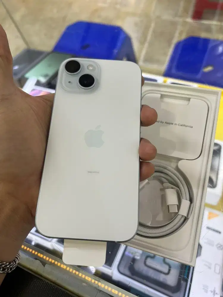 Iphone 15 256 ibox cc 0 bh 100 garansi panjang desember 2026