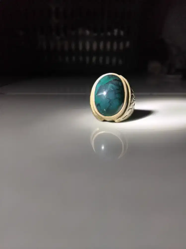 Cincin batu Bacan kura