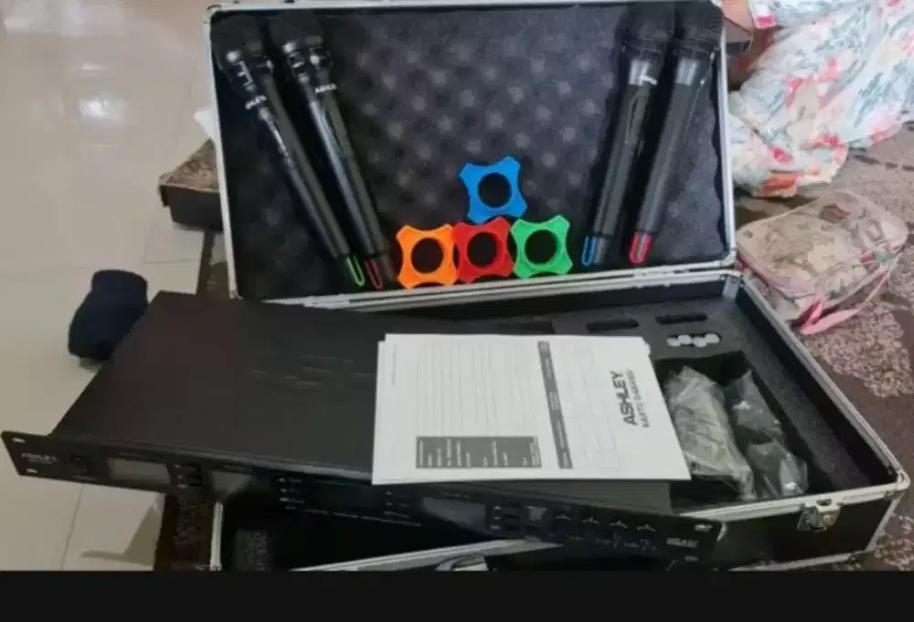 Mic wireless mic four