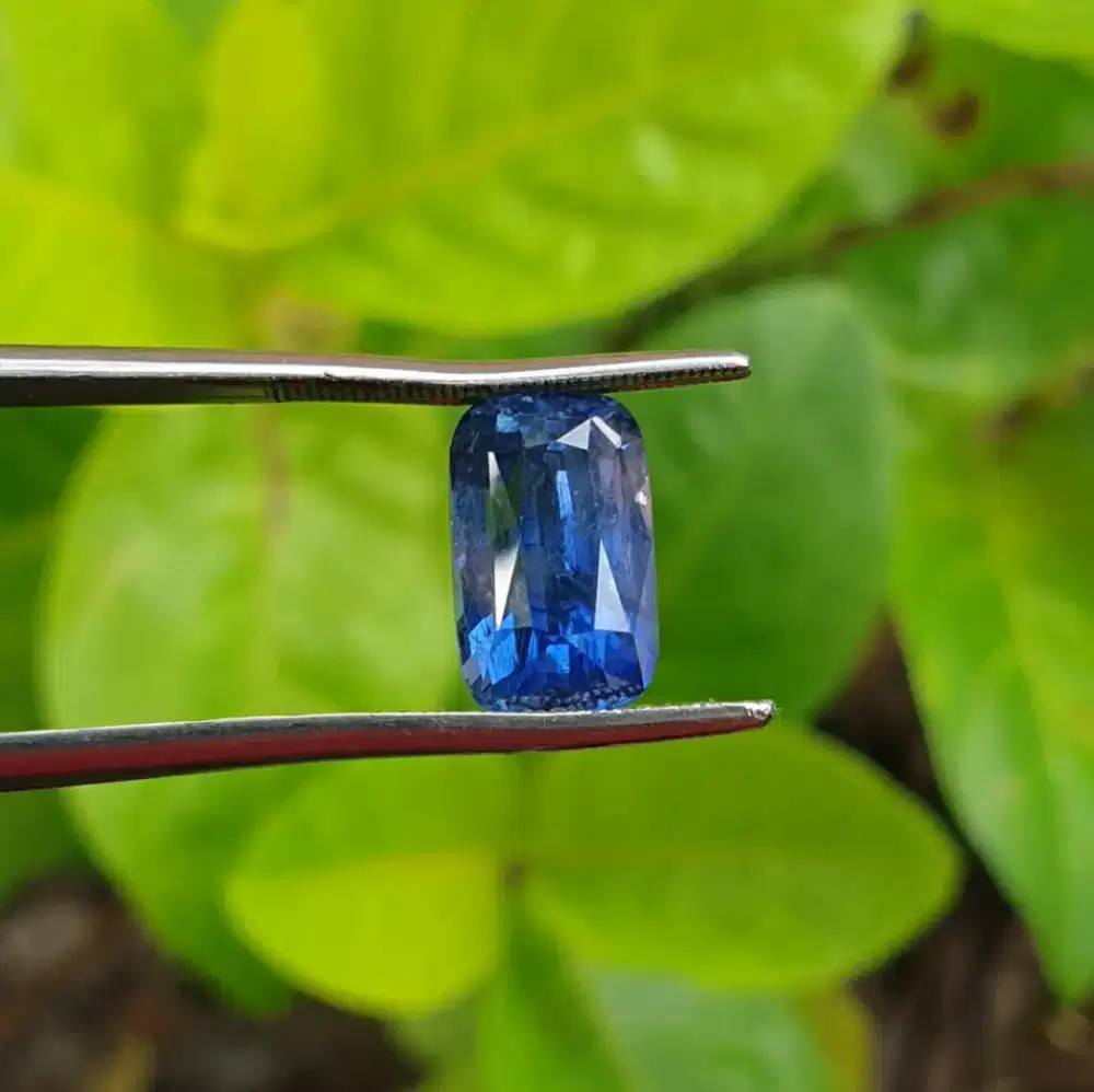 Natural Blue Sapphire No Heat 5.28 crt