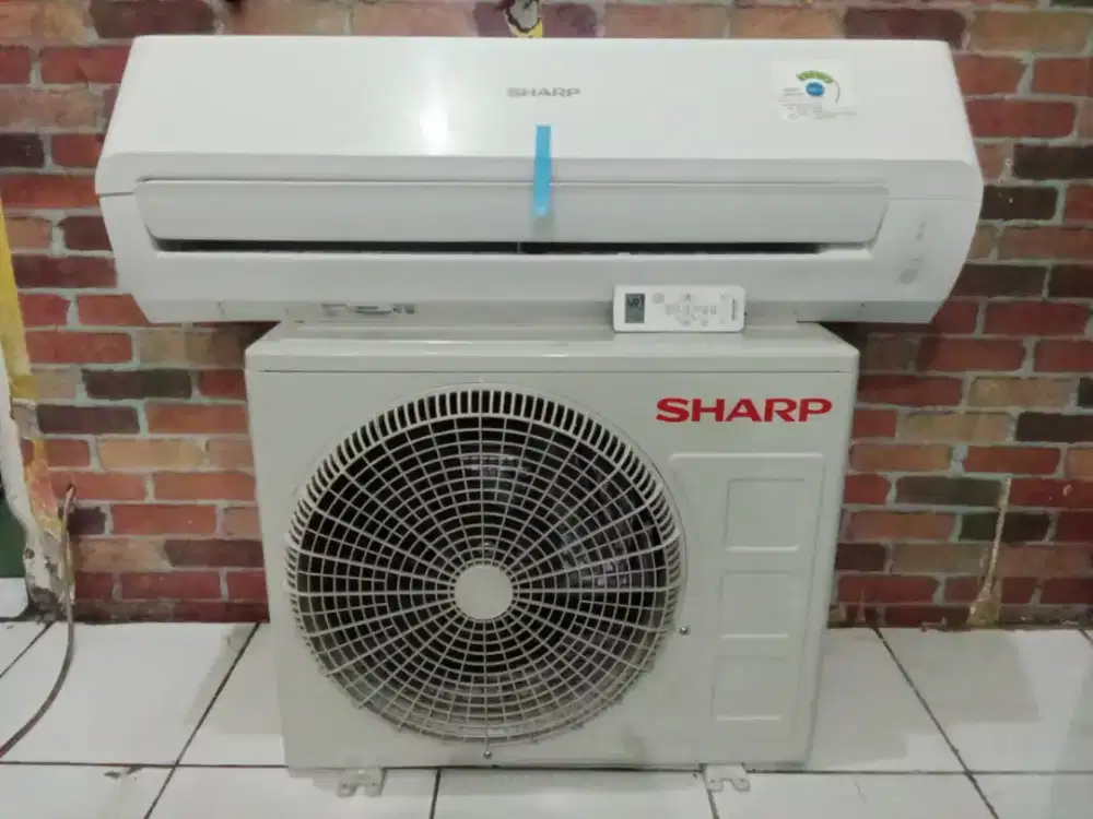AC Sharp 1/2 PK like new