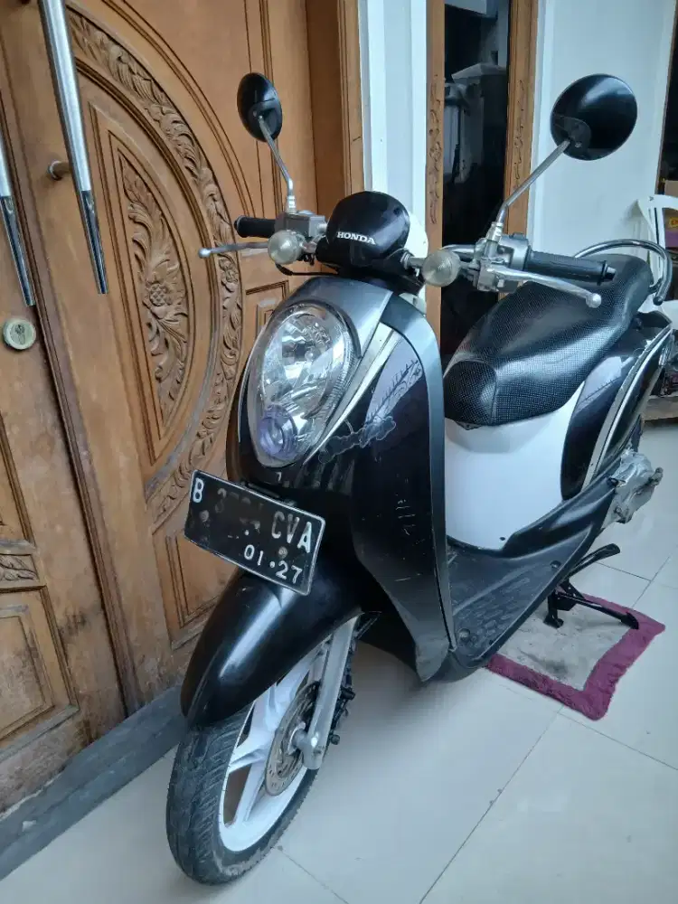 Honda Scoopy 2012