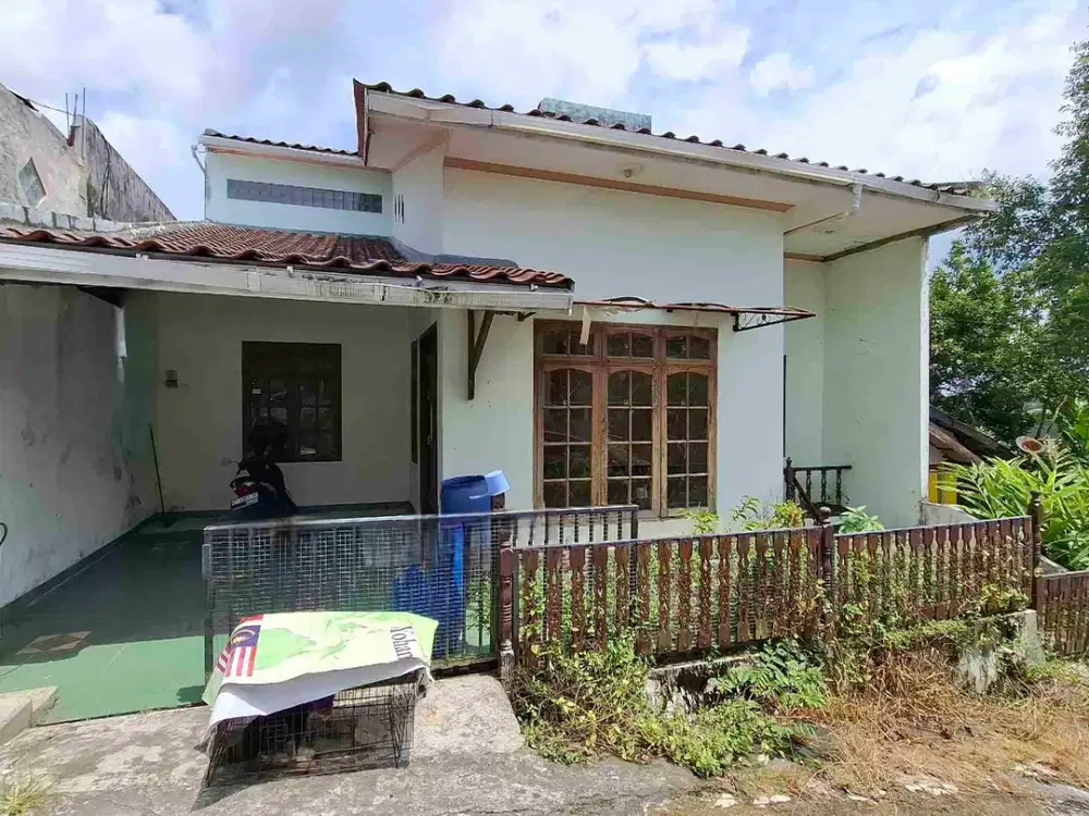 Dijual Rumah Tengah Kota