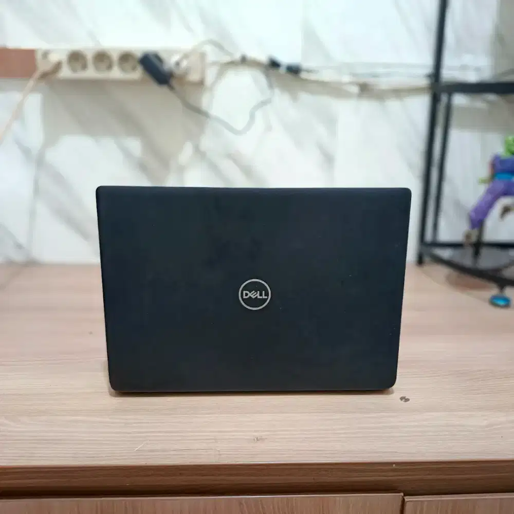 Dell Latitude 3400 core i3 gen 8 non ram/non hdd