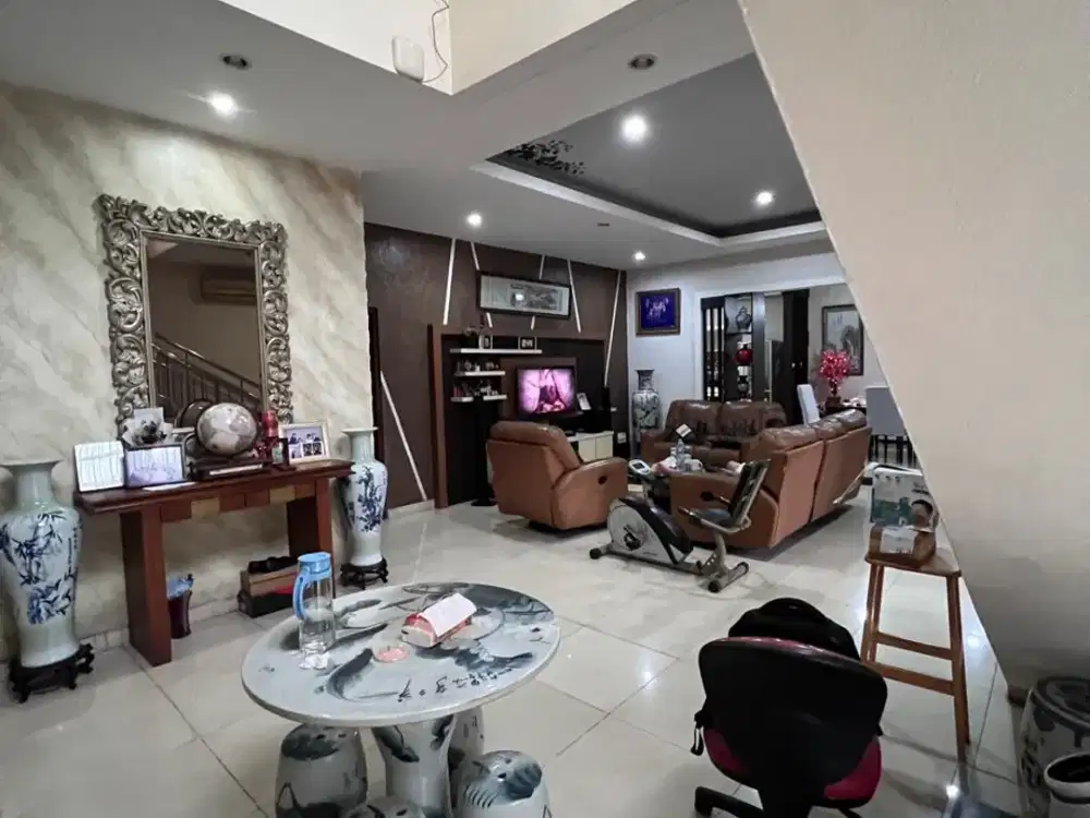 RUMAH PELANGI RAYA GADING RESIDENCE DI KELAPA GADING