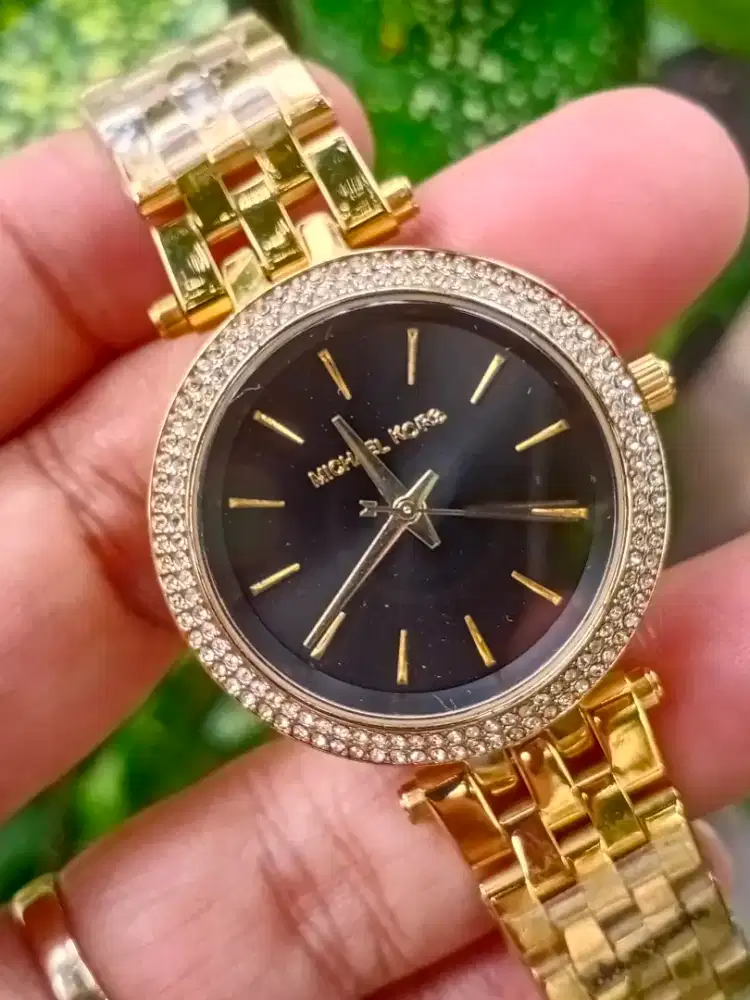 Jam wanita MK rantai solid lokasi waru