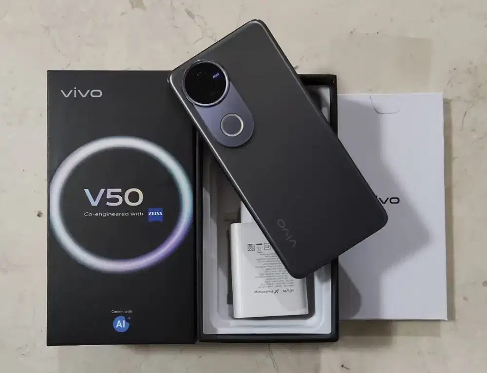 Vivo V50 5G Ram 12/256gb fullset masih garansi