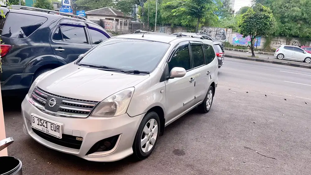 Nissan Grand livina 2008 Bensin