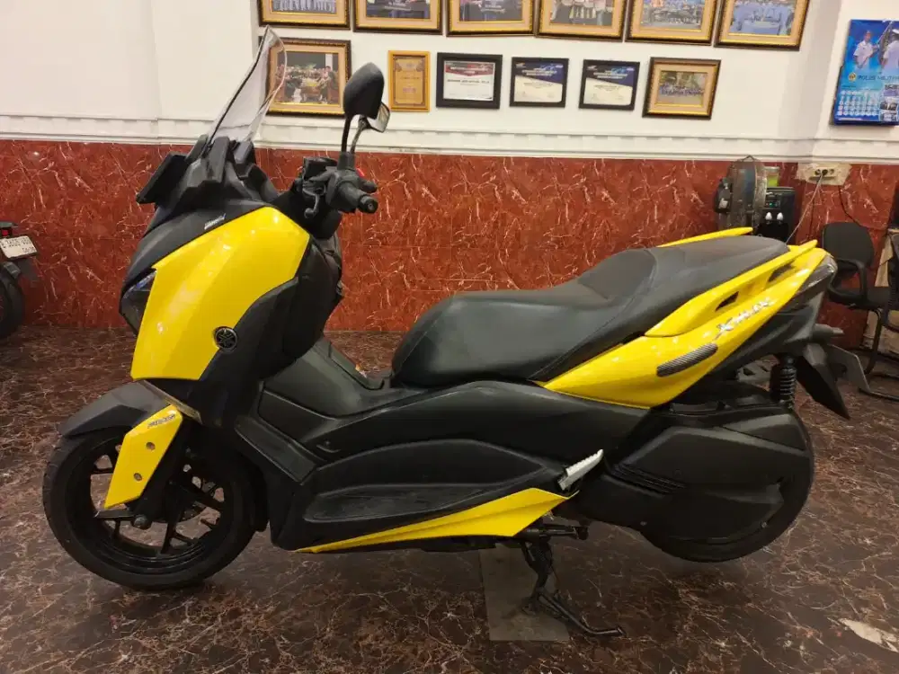 DP PROMO XMAX 250CC TAHUN 2018 KM.RENDAH MESIN HALUS GARANSI FREE OLI