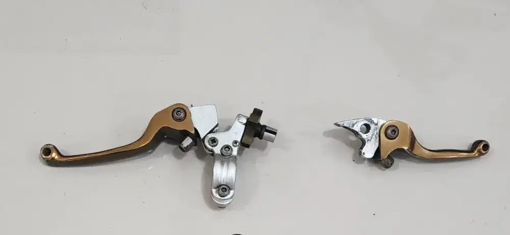 Handel bekas klx 150