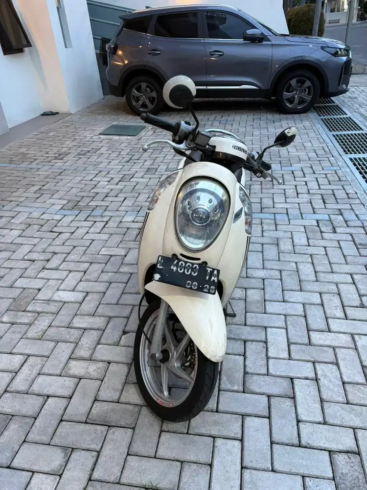 Motor Scoopy Cream 2016