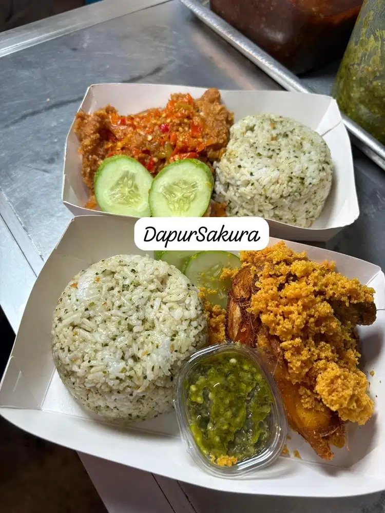 Kitchen Crew Fried Chicken