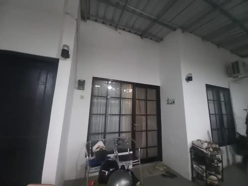 Rumah pojok dekat fasum...harga bisa nego