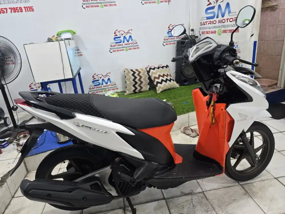 DIJUAL CASH HONDA VARIO KZR 125 CBS THN 2014 PAJAK IDUP SIAP PAKAI