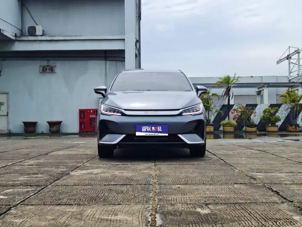 BYD M6 Standart 0.0 AT 2025 Abu KM 12RB