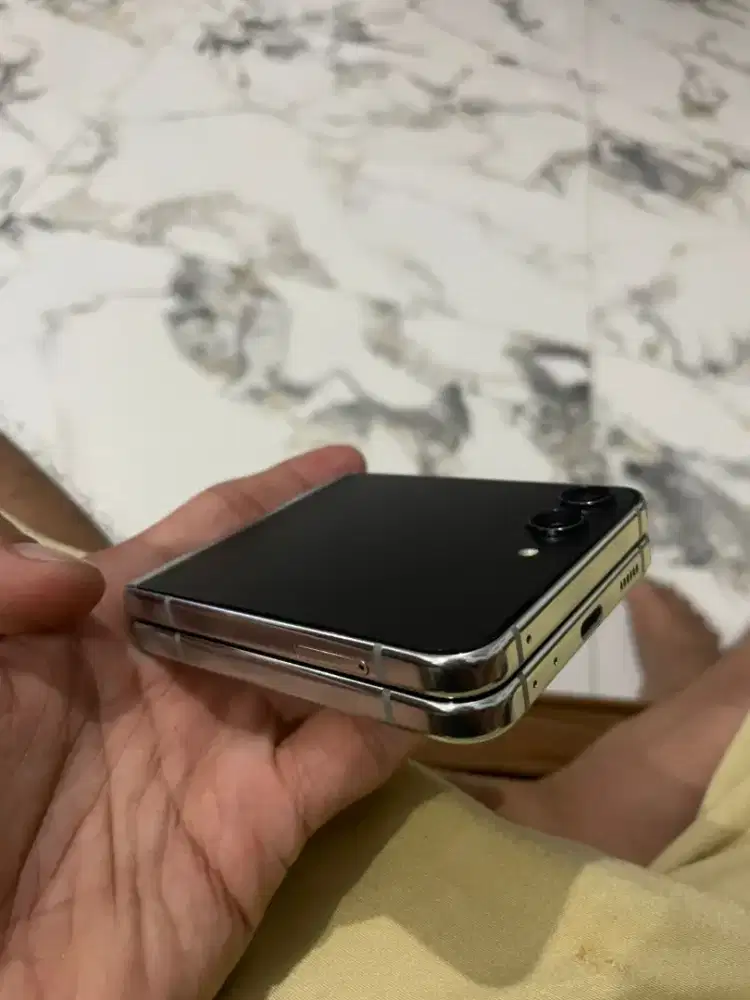 Samsung Z flip 5 512GB