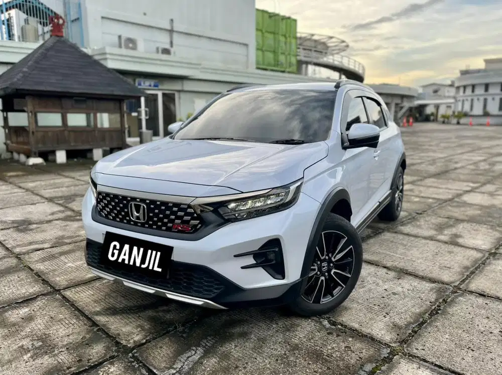 [KM 15 RB] Honda WRV 1.5 RS Sensing Matic Tahun 2023/2024