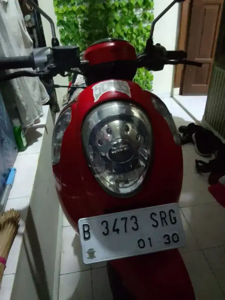 Jual cepet dan murah motor Scoopy tahun 2014