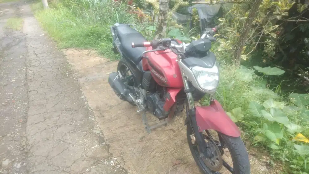 Byson 2012 merah kondisi standart