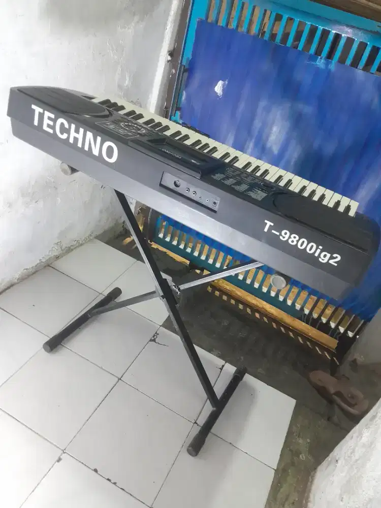Jual keyboard TECNO T9800ig2 masih hidup minus 2atau3 tombol tidak bun