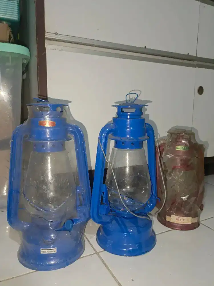 Lampu petromak, lampu minyak tanah, lampu jadul