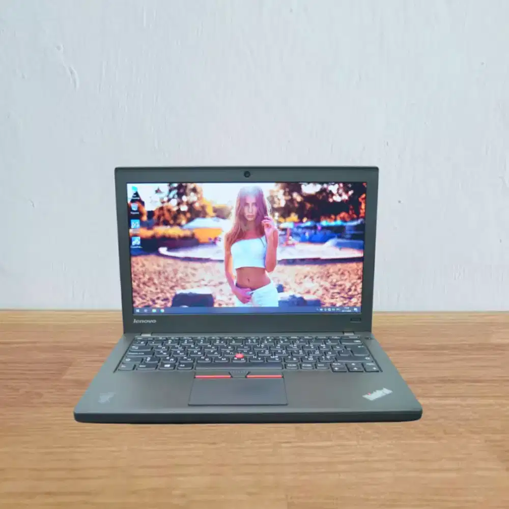 Lenovo Thinkpad x250 i5 ram 8gb • 256gb hitam kondisi baru  :