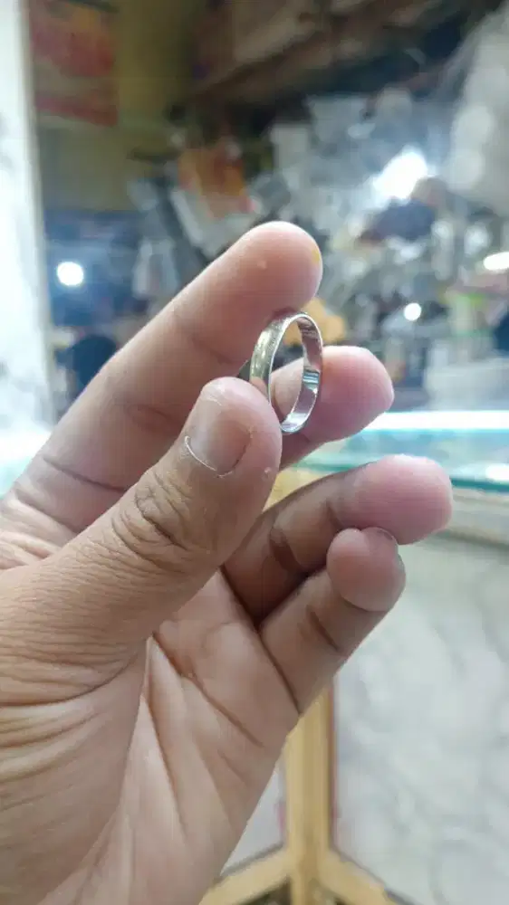 Jual beli emas dan buy back Antam