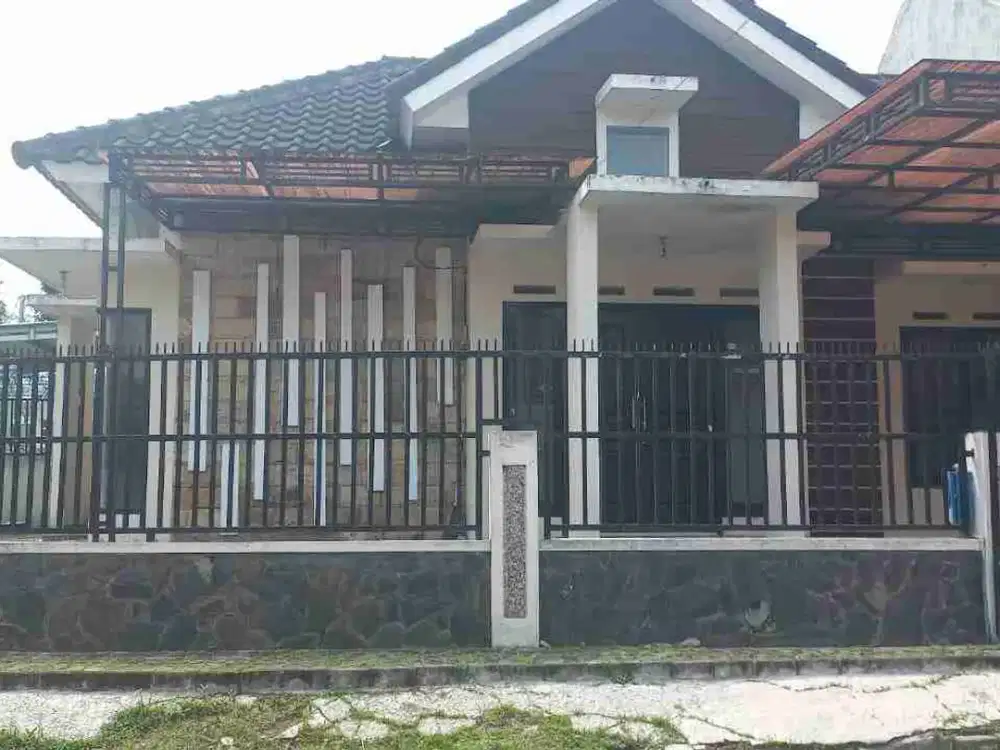 RUMAH HOOK LOWOKWARU TASIK MADU KOTA MALANG