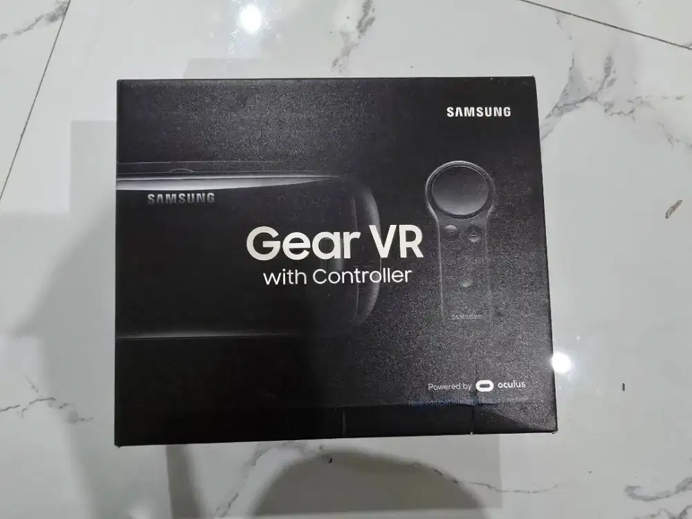 Samsung Gear VR with Controller