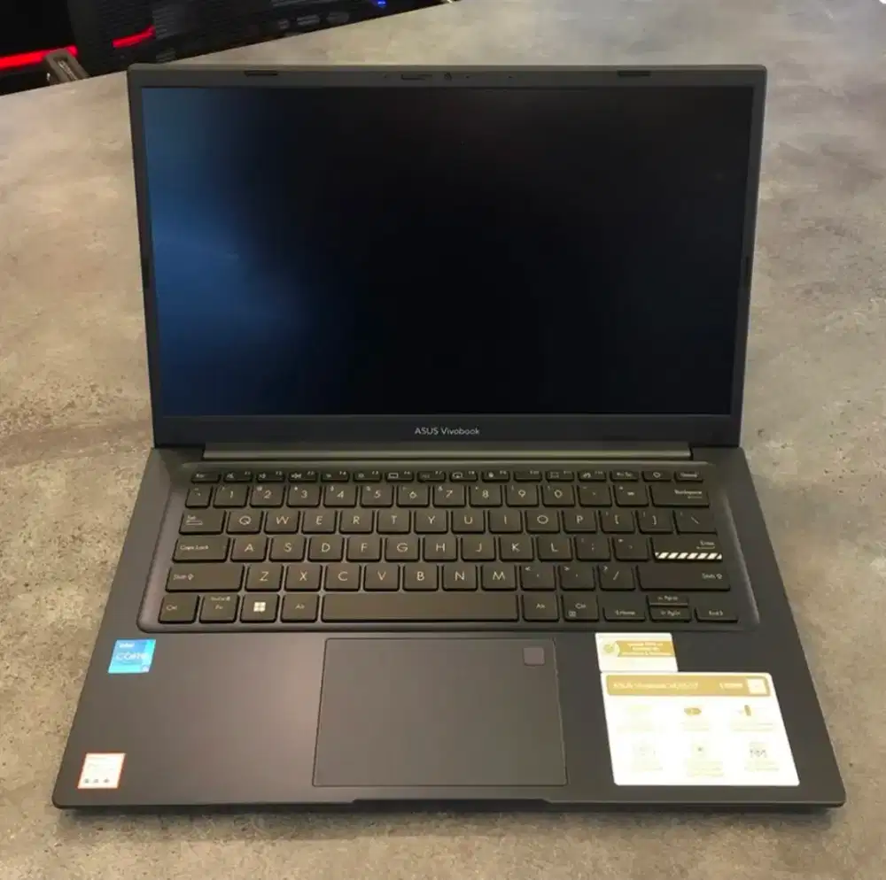 Asus Vivobook 14 A1404ZA Core i3-1215U Ram 8GB Garansi 7 bln mulus