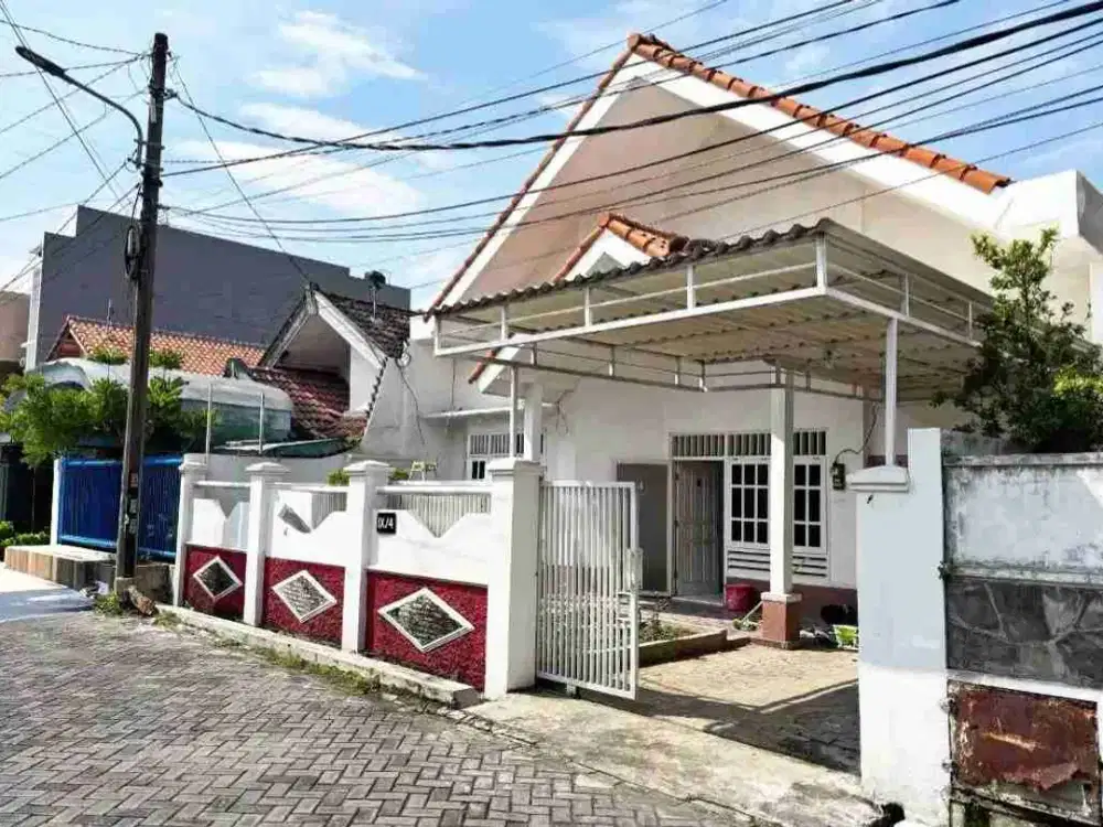 MOJOARUM LEBAR 10‼️Jual Rumah 1 Lantai Row Jalan 3 Mobil dekat Dharmahusada