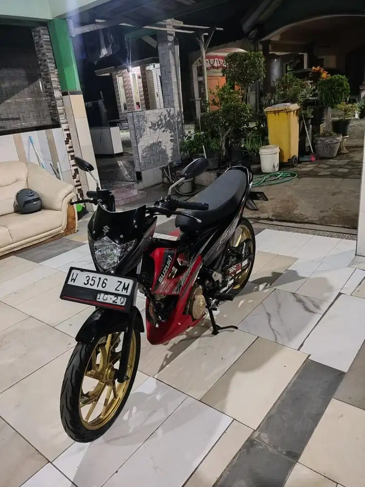 Suzuki satria 2014