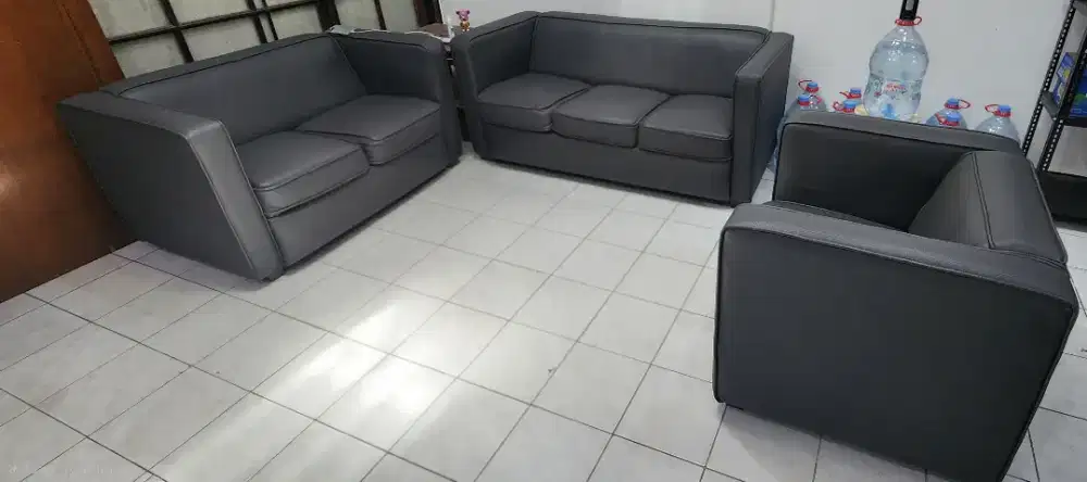 Sofa set 3pc masih bagus terawat 90%