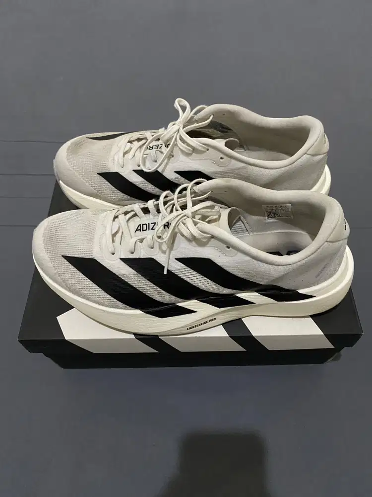 Adidas Evo SL Putih Size 43,5 / 27 cm